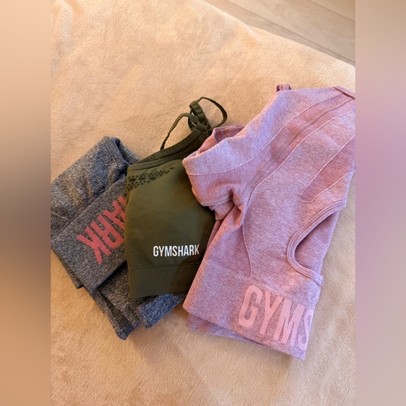 Gymshark Tops - Selling three-piece gym shark bundle
